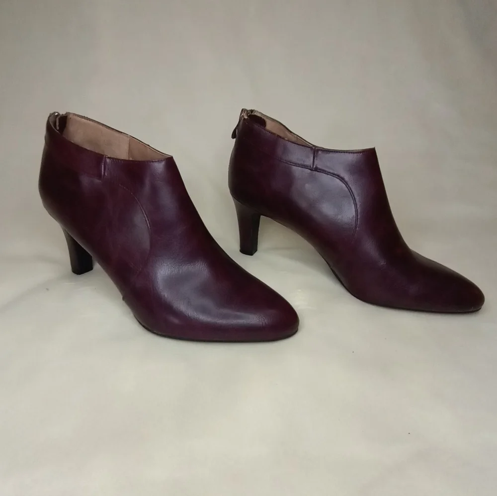Life Stride Leather Burgundy Georgia Maroon Boho Moto Ankle Boot In Pinot Noir